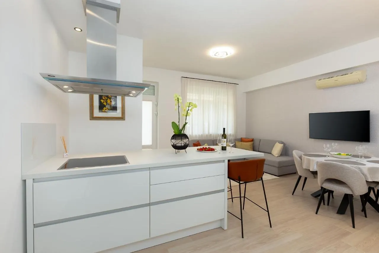 Stylish Apartment Mediterraneo Poreč